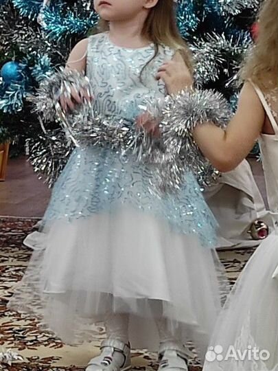 Платье на девочку