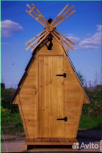 Уличный туалет деревянный DRE452