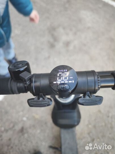 Электросамокат 350вт 33км/ч Легкий 10кг Tribe Karo