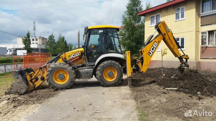 Трактор в аренду. Экскаватор погрузчик аренда