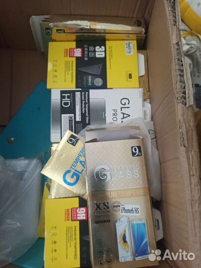Чехлы и стекла для Айфона (остатки)