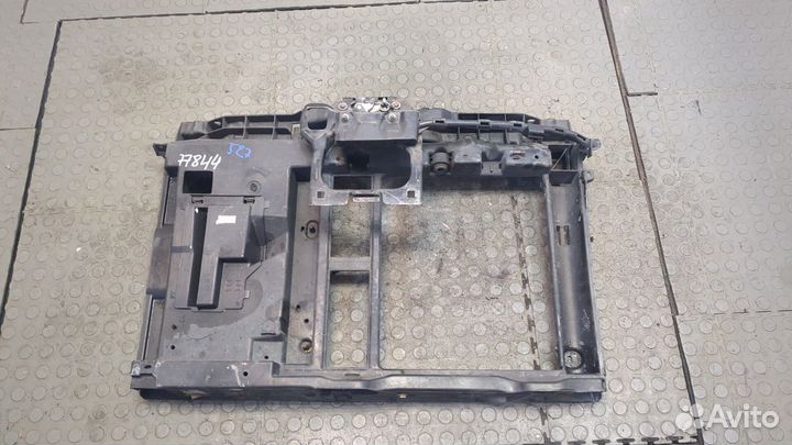 Рамка передняя Peugeot 2008, 2015