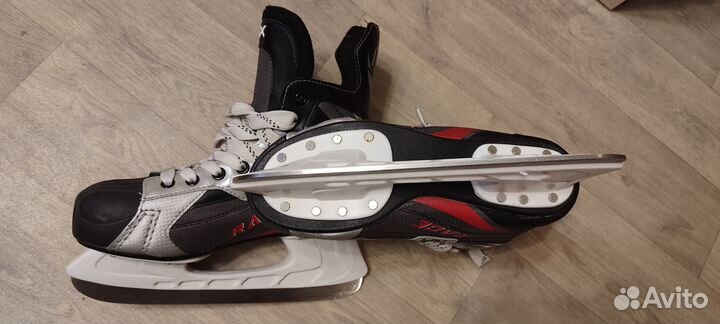Коньки хоккейные 41 размер