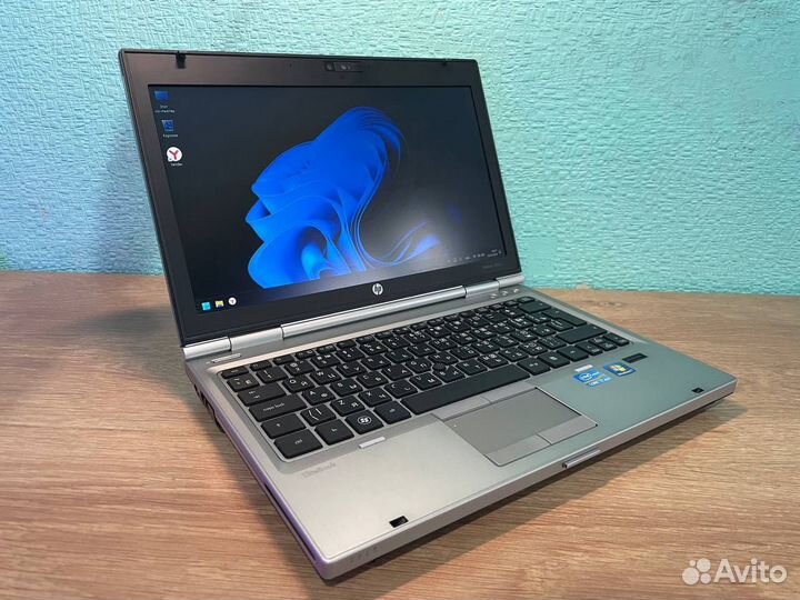 HP Elitebook 2560p / i7 / ssd 240gb / 8 gb