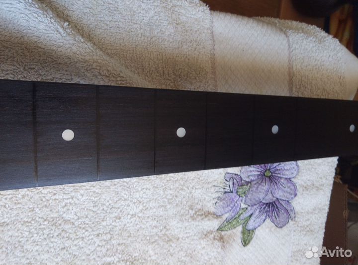 Бас гитара безладовая