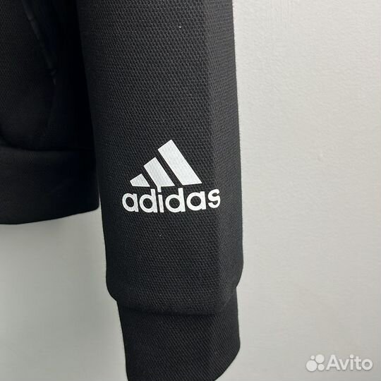 Спортивный костюм Adidas
