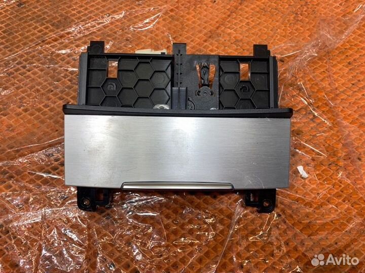 Пепельница Audi Q7 4L BHK 2009