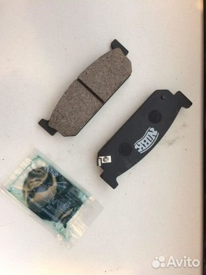 Колодки тормозные Infiniti / Nissan