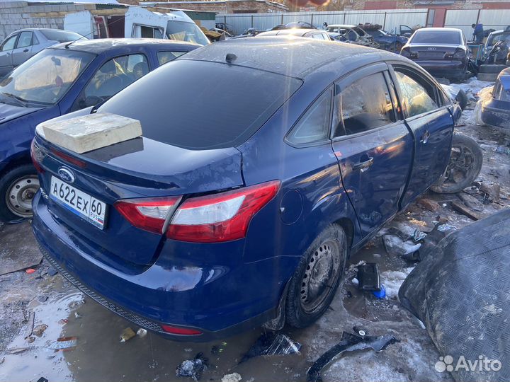 В разборе ford focus 3 седан
