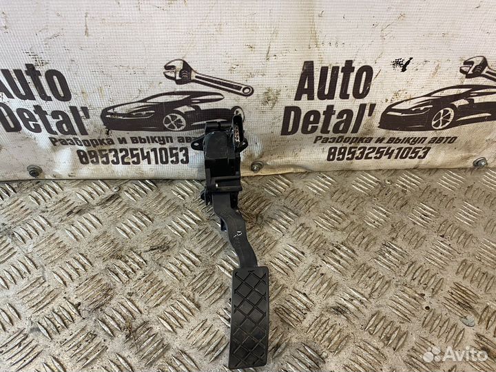 Педаль газа skoda rapid