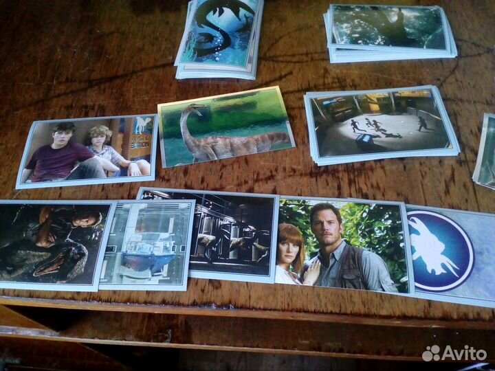 Наклейки panini Мир Юрского периода