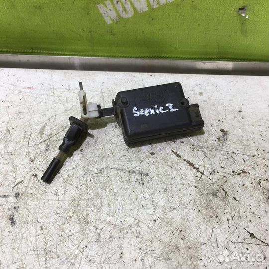 Активатор замка крышки бензобака Рено Сценик