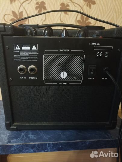 Гитарный комбоусилитель Force DC-15