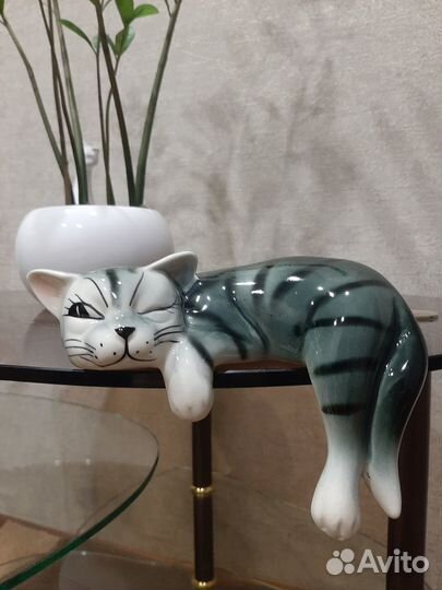 Статуэтка фигурка кошка