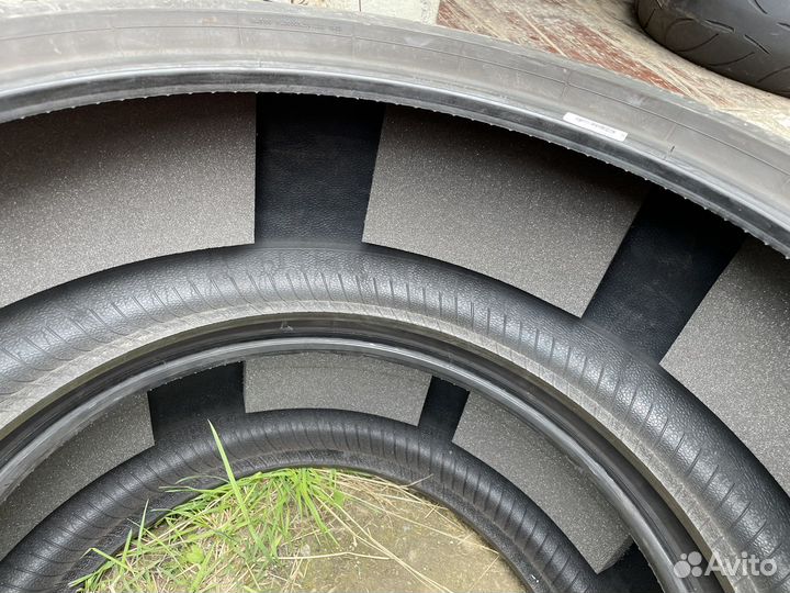 Pirelli P Zero PZ4 265/40 R20