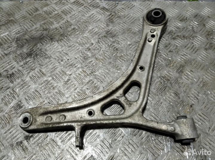 Рычаг передний левый нижний Subaru Legacy B13