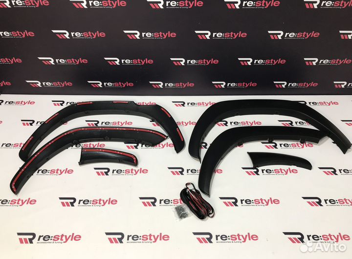 Фендера Toyota Hilux Pick Up с 2016 S672