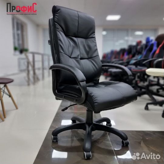 Офисное компьютерное кресло CH-824