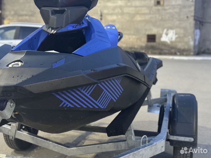 BRP Sea-doo Spark Trixx 2up