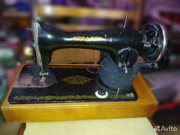 Ручная швейная машинка пмз