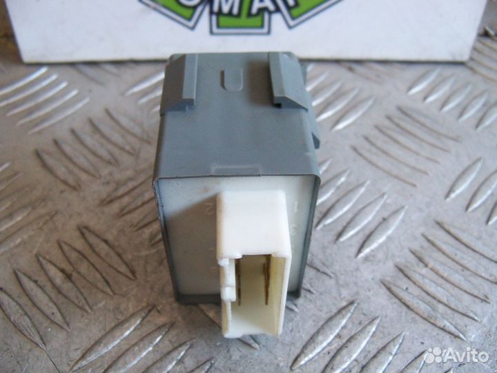 Реле топливного насоса Honda HR-V 3D 1.6 1999г