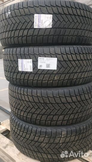 Michelin X-Ice Snow SUV 245/45 R20 103H