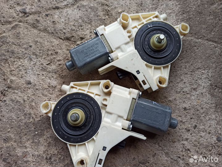 Моторчик заднего подъемника Renault Fluence