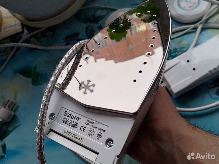 Утюг saturn
