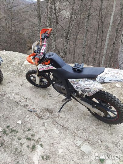 Мотоцикл Motard 200куб.17л