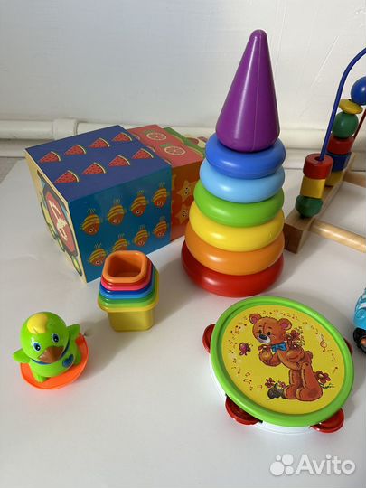 Развивающие игрушки пакетом