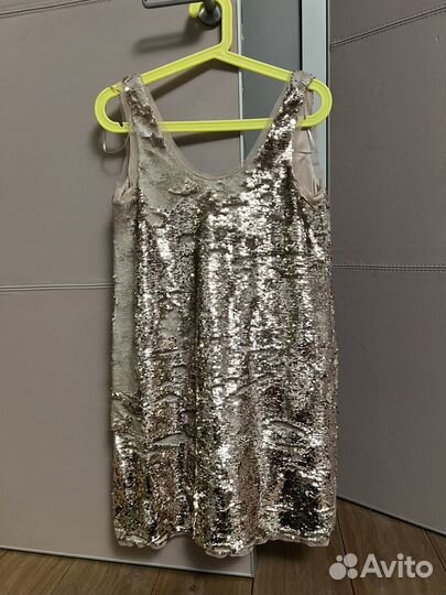 Платье zara в паетках