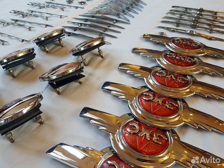 Комплект эмблем для автомобиля зис-101