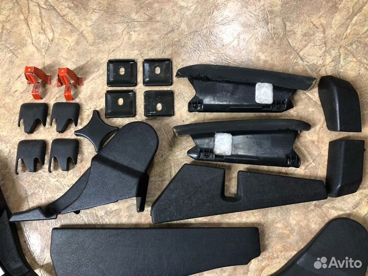 Пластик сидений W124 седан черные механика