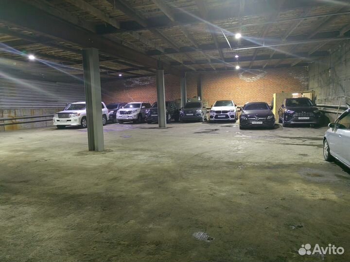 Теплая автостоянка машиноместо