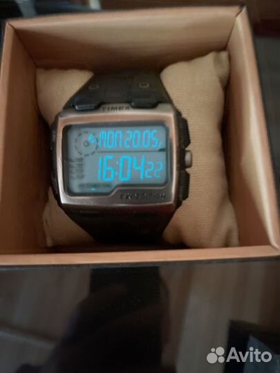 Часы timex expedition