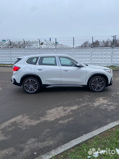 BMW X1 2.0 AMT, 2024, 66 км