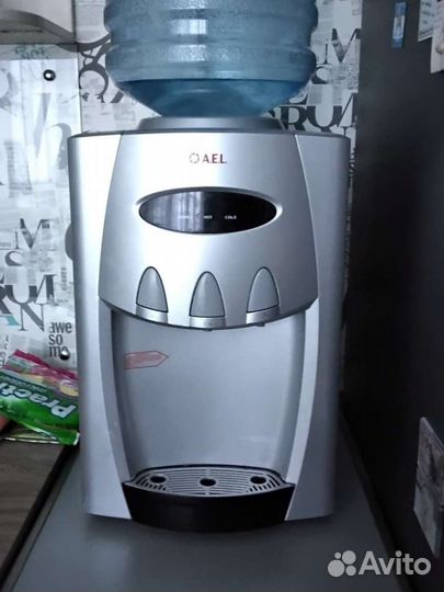 Кулер для воды настольный компрессорный