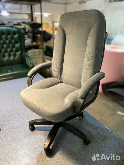 Кресло офисное