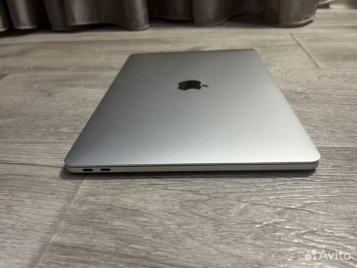 Apple macbook pro 13