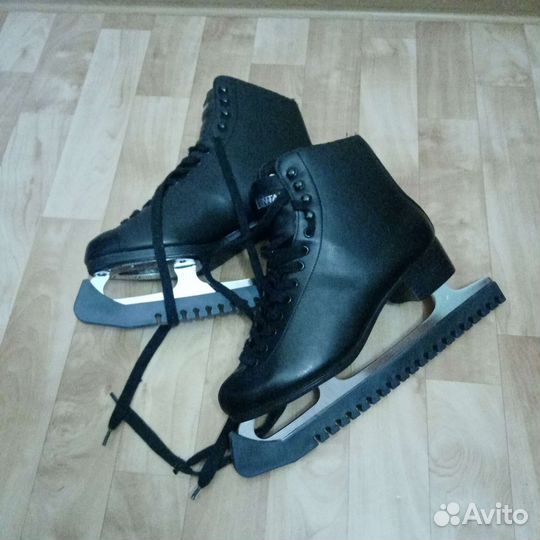 Коньки для фигурного катания 27см по стельке