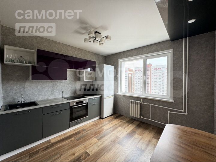 2-к. квартира, 60,2 м², 14/17 эт.