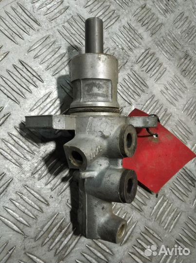 Цилиндр тормозов главный Bmw X5 e53 2000-2007