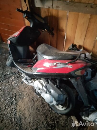 Скутер Gryphon