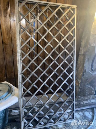 Решетка деревянная