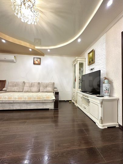 2-к. квартира, 65 м², 16/18 эт.