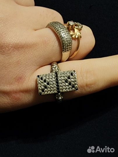 Тени для век