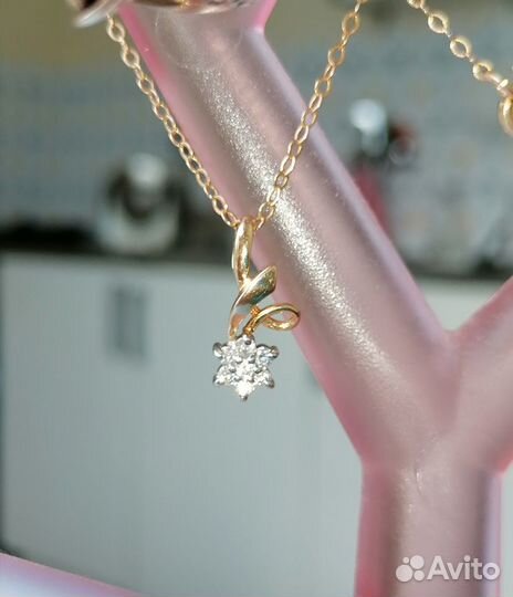 Подвески золотые, с бриллиантами и корундом