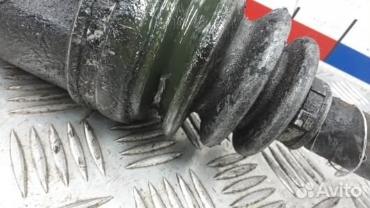 Привод передний правый dodge caliber (1NT13N101)