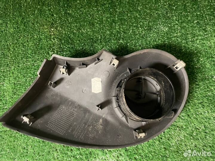 Дефлектор воздушный Renault Sandero I 2009-2014