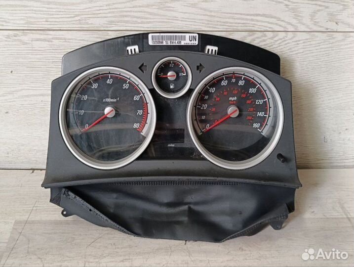 Панель приборов Opel Astra H Gtc Z18XE 2006
